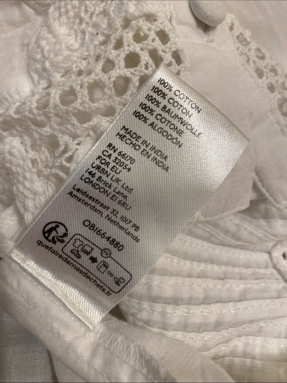 By Anthropologie Ruffled Lace  White Eyelet Lace Button-Front Blouse. Size S